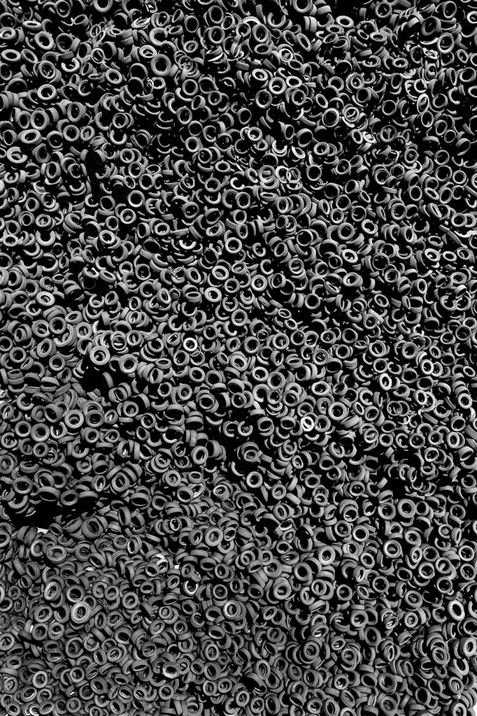 Francisco Mata Rosas Photography Sadness on wheels - Francisco Mata Rosas Photography Sadness on wheels - 5 Pieces Gallery - Contemporary Art & Photography